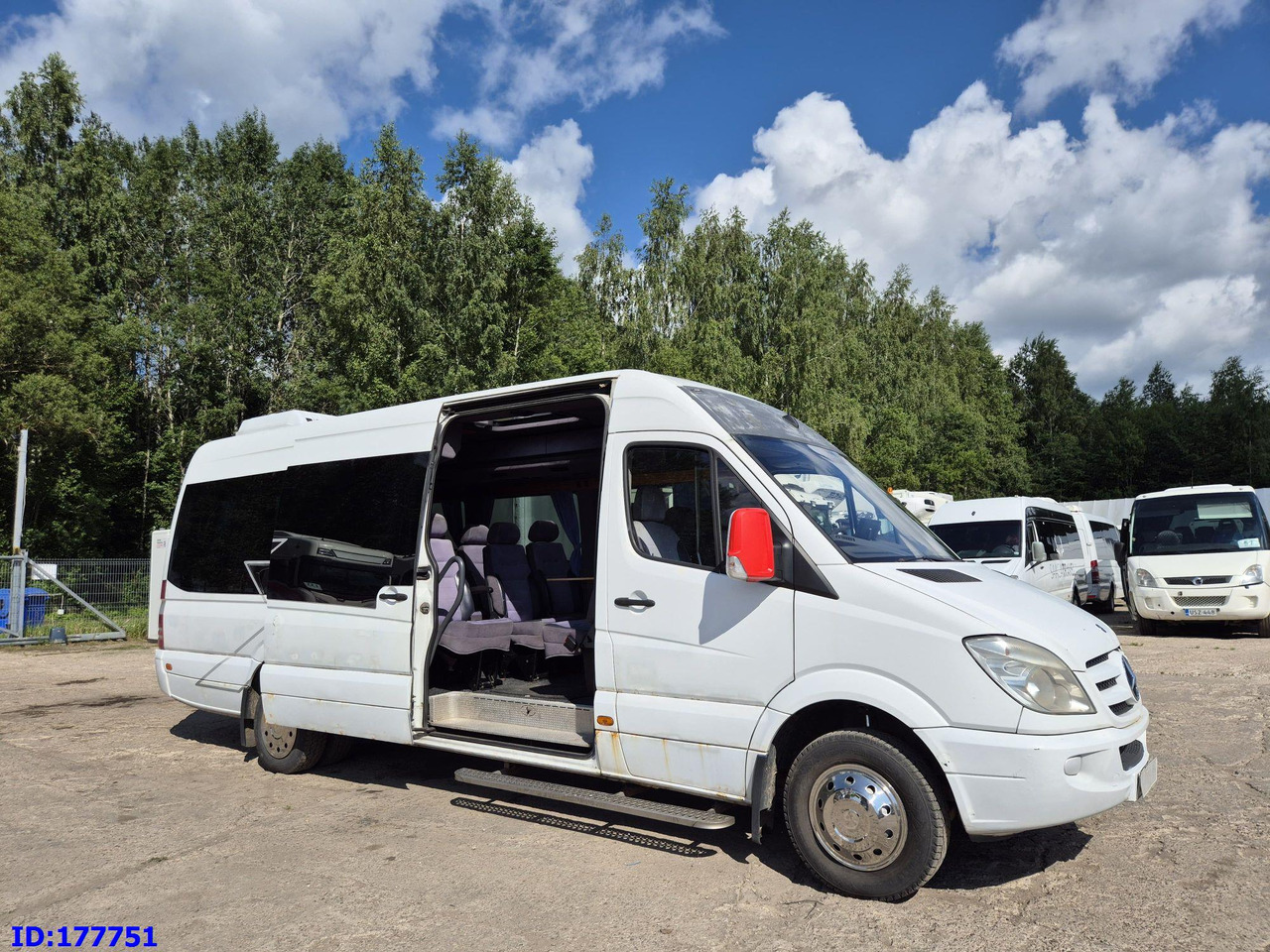 MERCEDES-BENZ Sprinter 518 - VIP - 17-seater - Туристический автобус: фото 4 MERCEDES-BENZ Sprinter 518 - VIP - 17-seater - Туристический автобус: фото 4