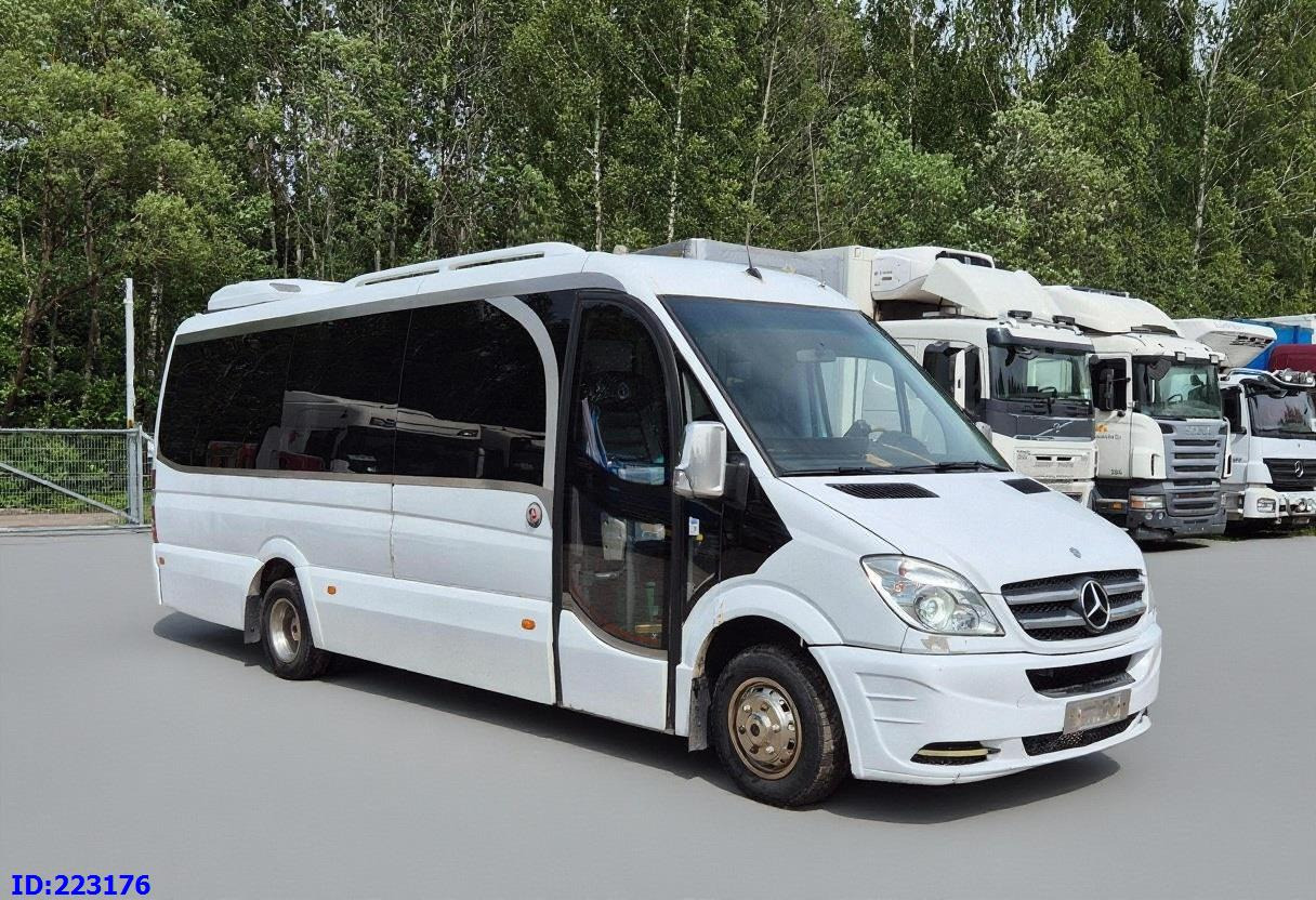 MERCEDES-BENZ Sprinter 519 VIP Luxury - Микроавтобус, Пассажирский фургон: фото 1 MERCEDES-BENZ Sprinter 519 VIP Luxury - Микроавтобус, Пассажирский фургон: фото 1