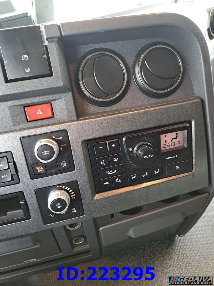 Рефрижератор RENAULT T 6x2 Euro 6 Refrigerated + Carrier  Supra: фото 15