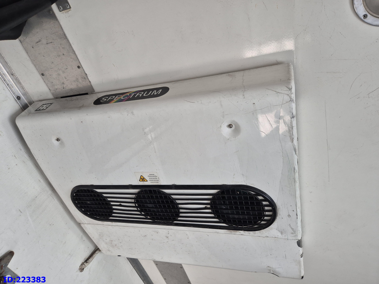 THERMO KING T1200R - Холодильная установка: фото 4 THERMO KING T1200R - Холодильная установка: фото 4