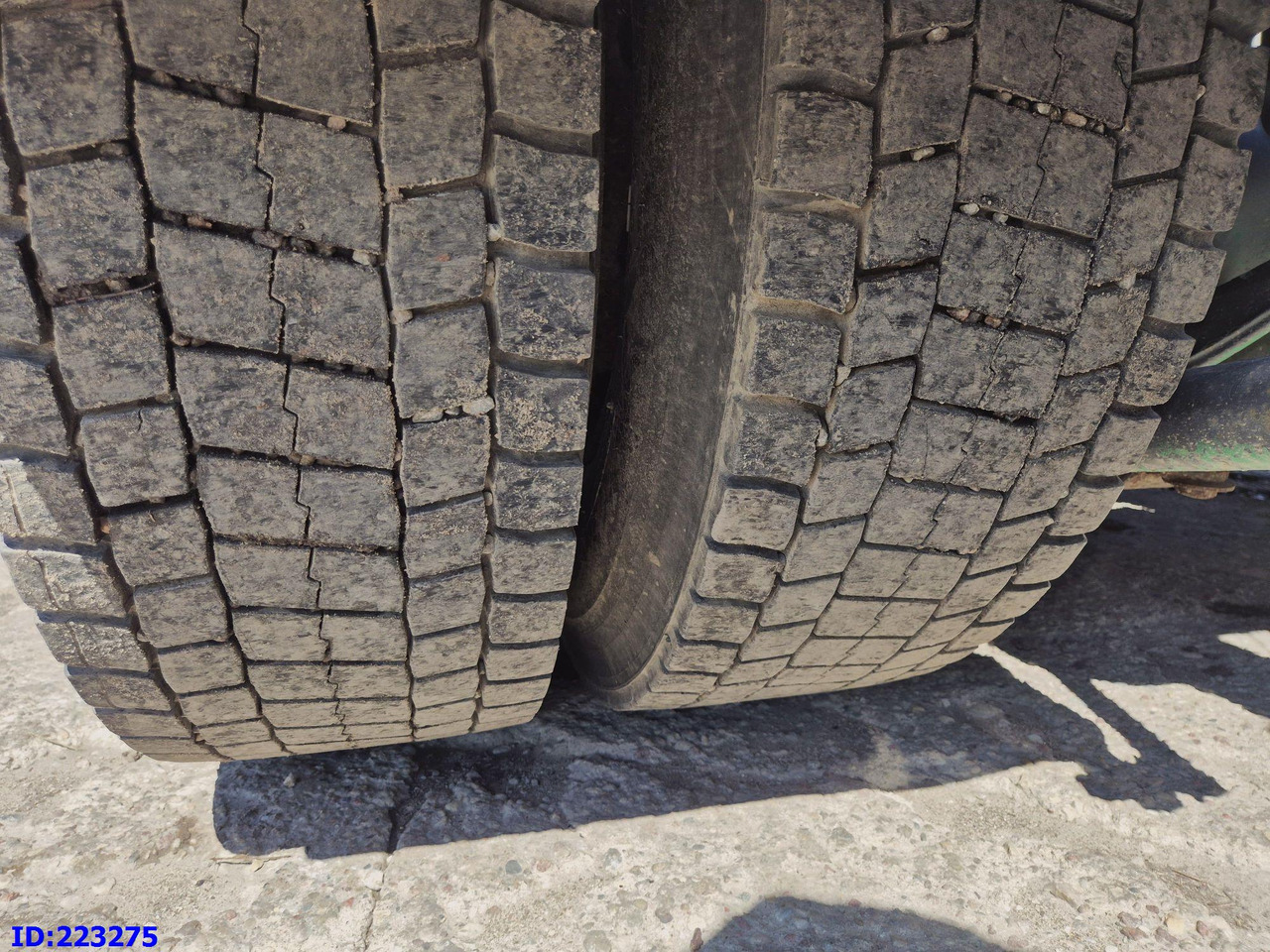 Грузовик-шасси VOLVO FH13 540HP 8X4 (Steering axle) RETARDER: фото 9