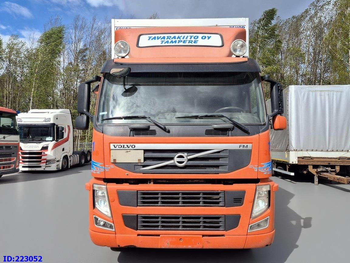 VOLVO FM11 450HP 6x2 Euro5 - Грузовик с закрытым кузовом: фото 2 VOLVO FM11 450HP 6x2 Euro5 - Грузовик с закрытым кузовом: фото 2