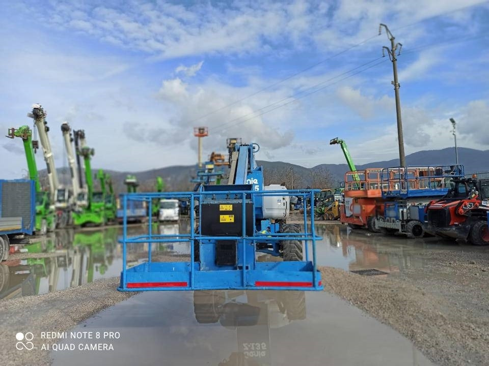 Genie Z 135/70 - Коленчатый подъемник: фото 3 Genie Z 135/70 - Коленчатый подъемник: фото 3