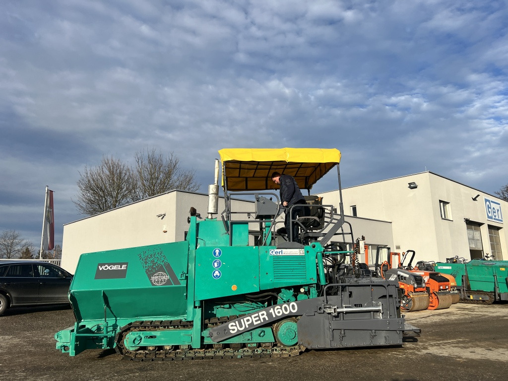 Vögele Super 1600 Typ 6-82 (111416) - Асфальтоукладчик: фото 1 Vögele Super 1600 Typ 6-82 (111416) - Асфальтоукладчик: фото 1