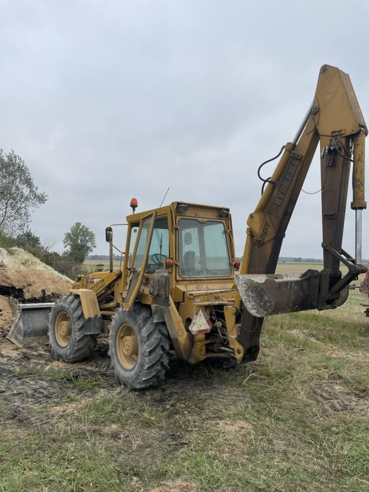 Hydrema 807 - Экскаватор-погрузчик: фото 3 Hydrema 807 - Экскаватор-погрузчик: фото 3