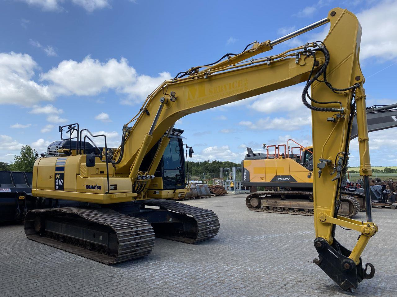 Komatsu PC210LC-11 - Гусеничный экскаватор: фото 5 Komatsu PC210LC-11 - Гусеничный экскаватор: фото 5