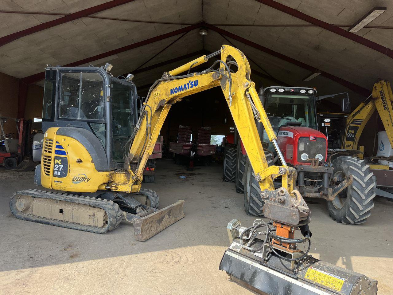 Komatsu PC27MR-2 - Мини-экскаватор: фото 1 Komatsu PC27MR-2 - Мини-экскаватор: фото 1