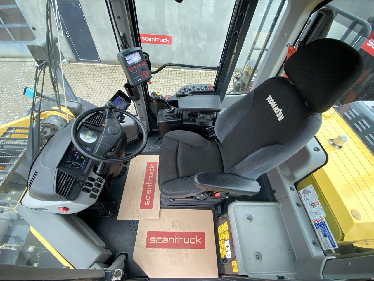 Komatsu WA480-8 - Колёсный погрузчик: фото 3 Komatsu WA480-8 - Колёсный погрузчик: фото 3