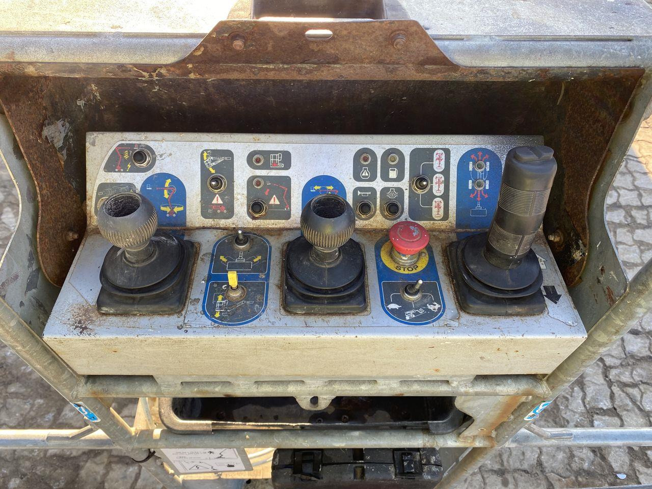 Manitou 200ATJ RC - Коленчатый подъемник: фото 3 Manitou 200ATJ RC - Коленчатый подъемник: фото 3