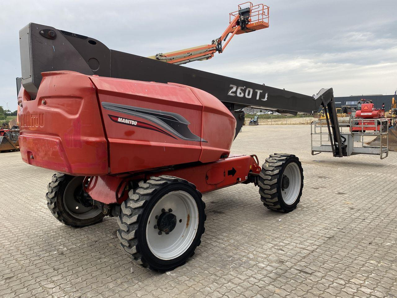 Manitou 260TJ - Телескопический подъемник: фото 4 Manitou 260TJ - Телескопический подъемник: фото 4