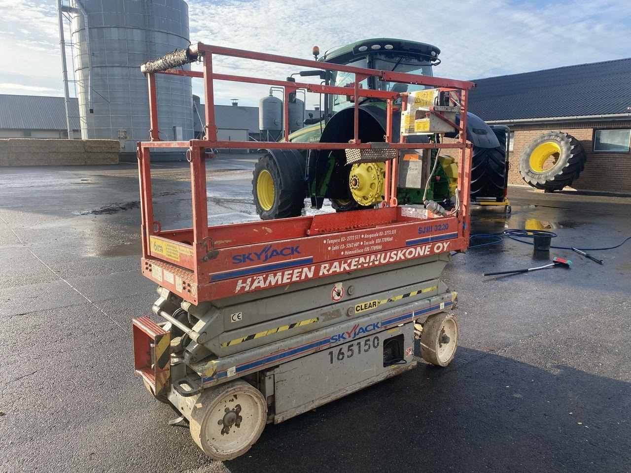 Skyjack SJ3220 - Ножничный подъемник: фото 3 Skyjack SJ3220 - Ножничный подъемник: фото 3