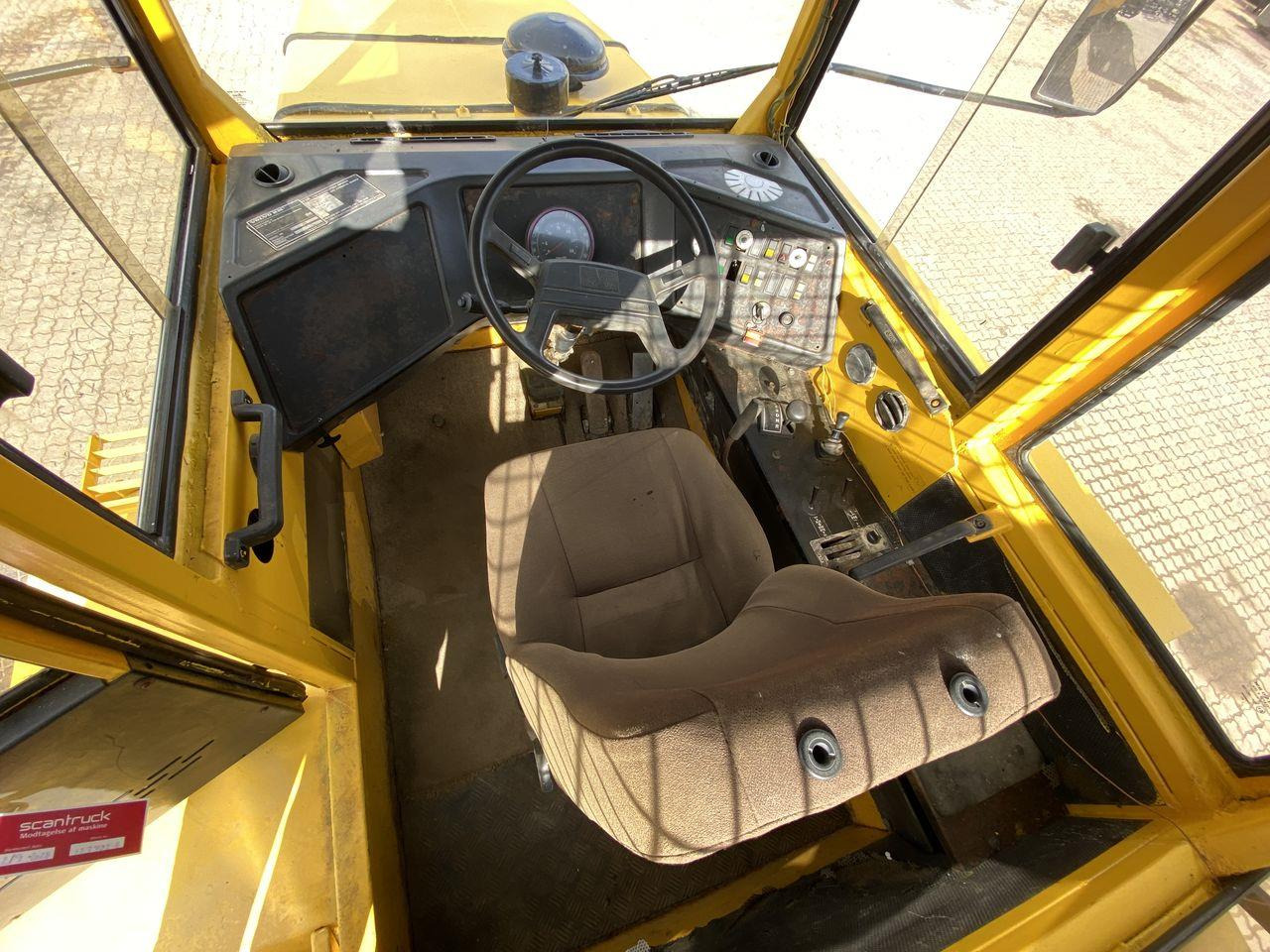 Volvo A20 - Сочленённый самосвал: фото 3 Volvo A20 - Сочленённый самосвал: фото 3