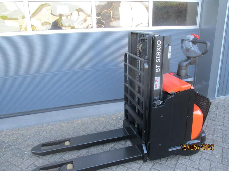 BT SWE 200D - Штабелер: фото 2 BT SWE 200D - Штабелер: фото 2