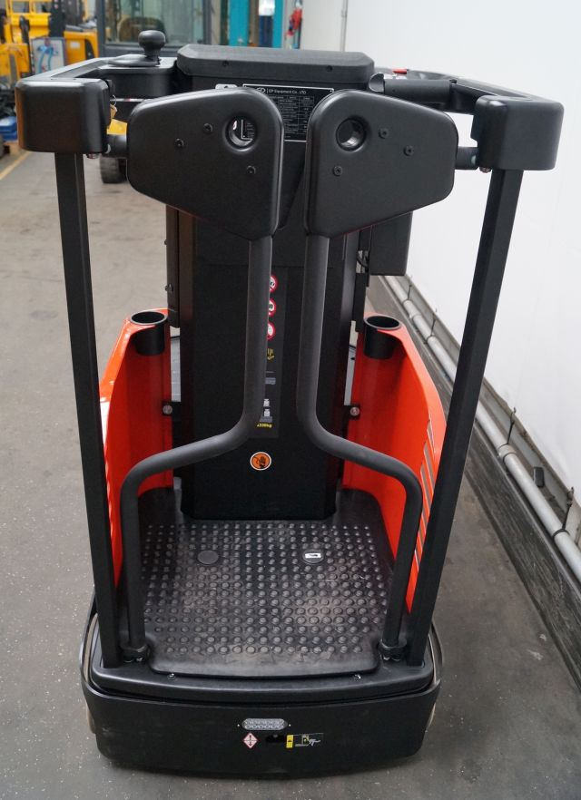 EP JX0-30 - Сборщик заказов: фото 3 EP JX0-30 - Сборщик заказов: фото 3