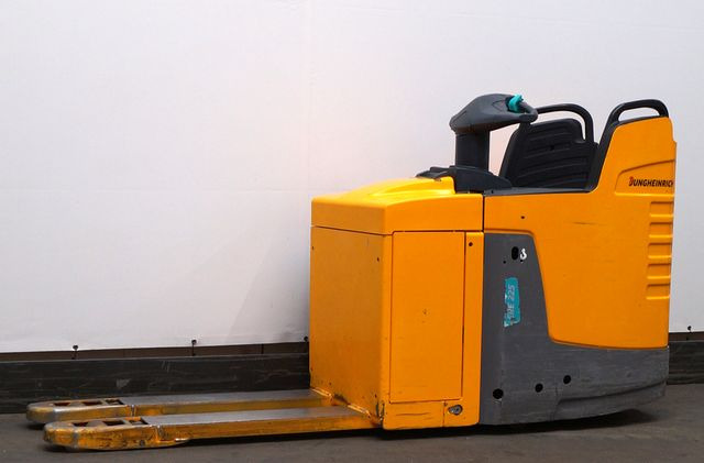 Jungheinrich ERE225 - Тележка: фото 1 Jungheinrich ERE225 - Тележка: фото 1