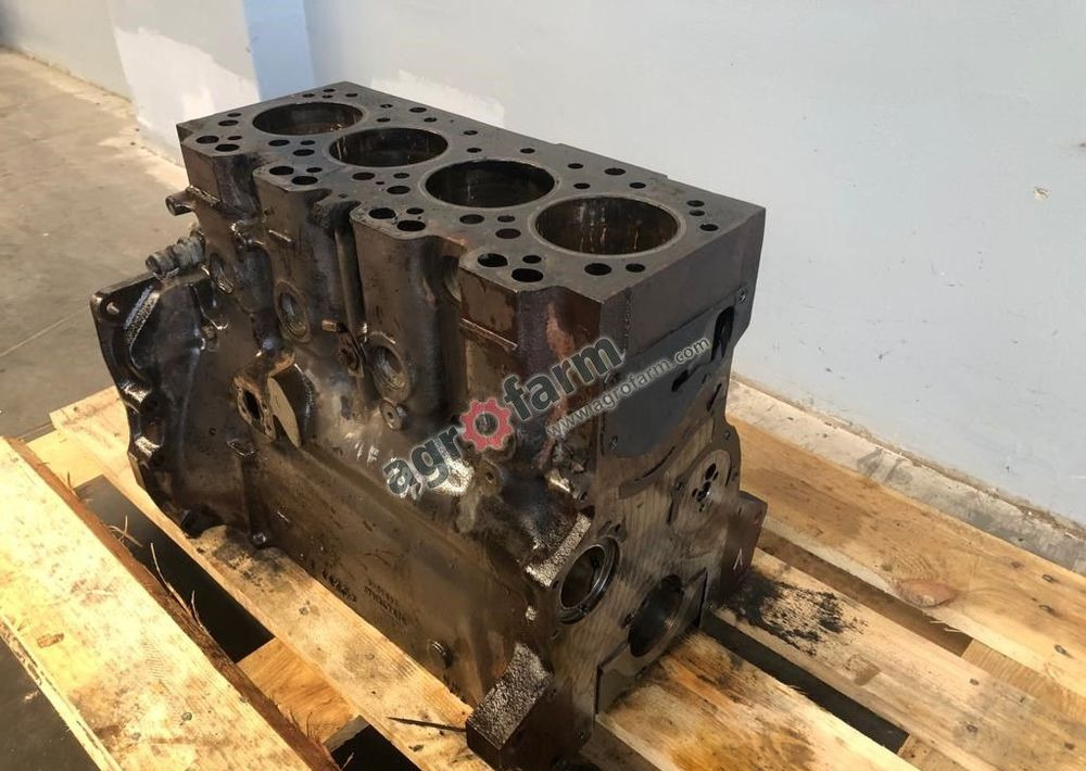 BLOK SILNIKA MASSEY FERGUSON 390 - Двигатель для Грузовиков: фото 2 BLOK SILNIKA MASSEY FERGUSON 390 - Двигатель для Грузовиков: фото 2