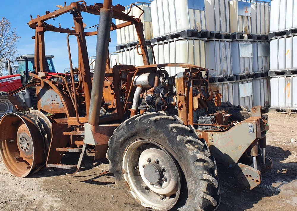 Claas Ares Renault 556 wał blok silnik głowica most zwolnica skrzynia - Коробка передач для Сельскохозяйственной техники: фото 1 Claas Ares Renault 556 wał blok silnik głowica most zwolnica skrzynia - Коробка передач для Сельскохозяйственной техники: фото 1