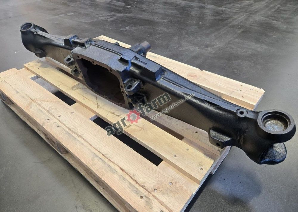 Obudowa przedniego mostu, New Holland L75, TL - Трансмиссия: фото 3 Obudowa przedniego mostu, New Holland L75, TL - Трансмиссия: фото 3