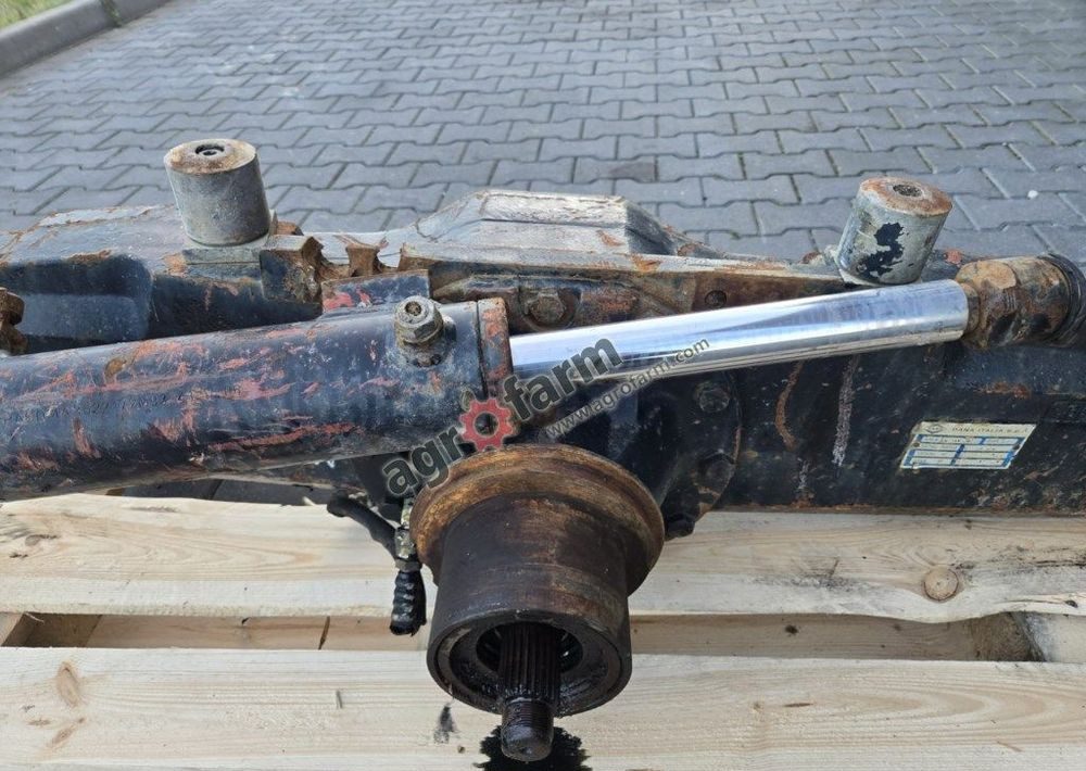 Przedni most Massey Ferguson 8250, Dana AG 200 - Трансмиссия: фото 4 Przedni most Massey Ferguson 8250, Dana AG 200 - Трансмиссия: фото 4