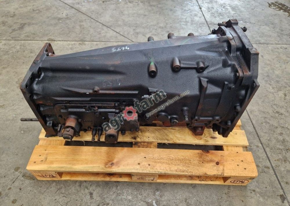 Skrzynia biegów Renault Claas Ares 630 - Коробка передач: фото 2 Skrzynia biegów Renault Claas Ares 630 - Коробка передач: фото 2