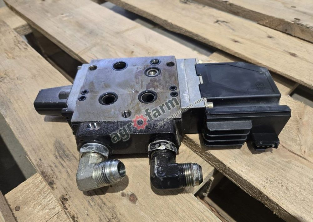 Zawór hydrauliczny PVG32, Valtra T171, T181, T191 - Гидравлика: фото 3 Zawór hydrauliczny PVG32, Valtra T171, T181, T191 - Гидравлика: фото 3