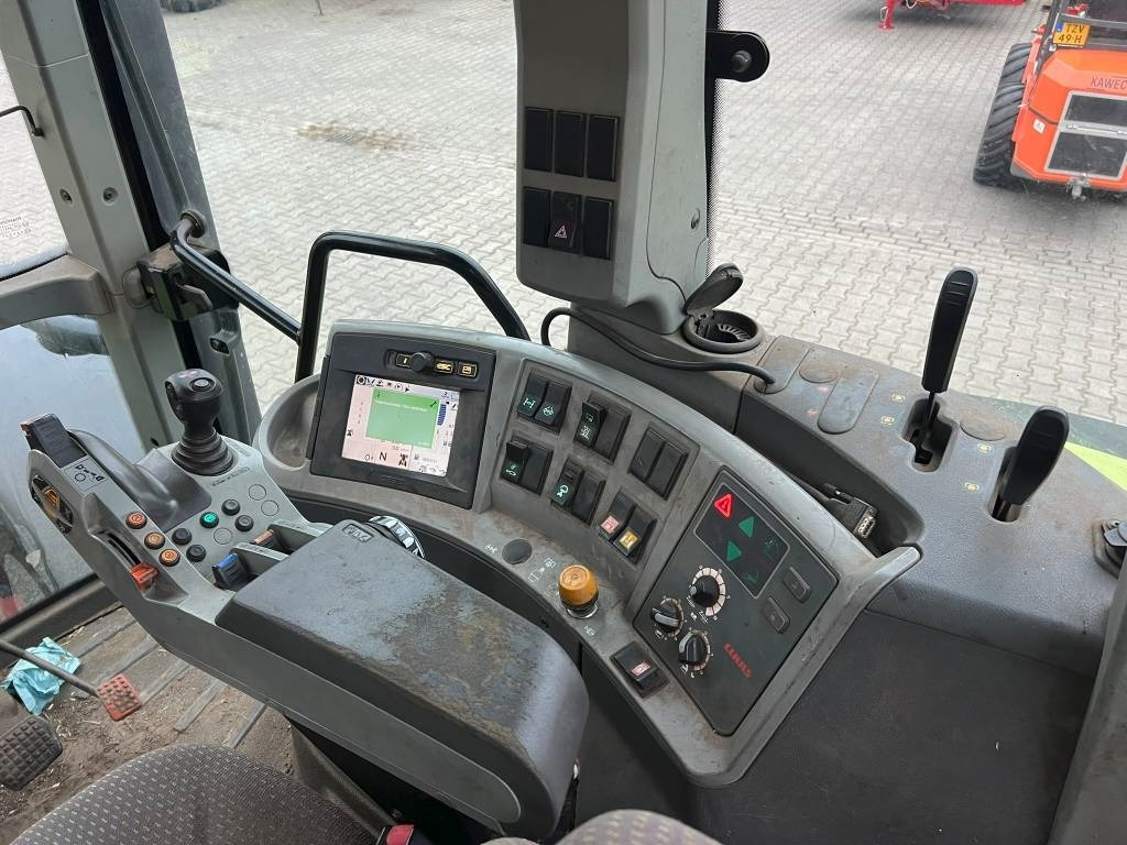 Трактор Claas Arion 630 Cebis: фото 9