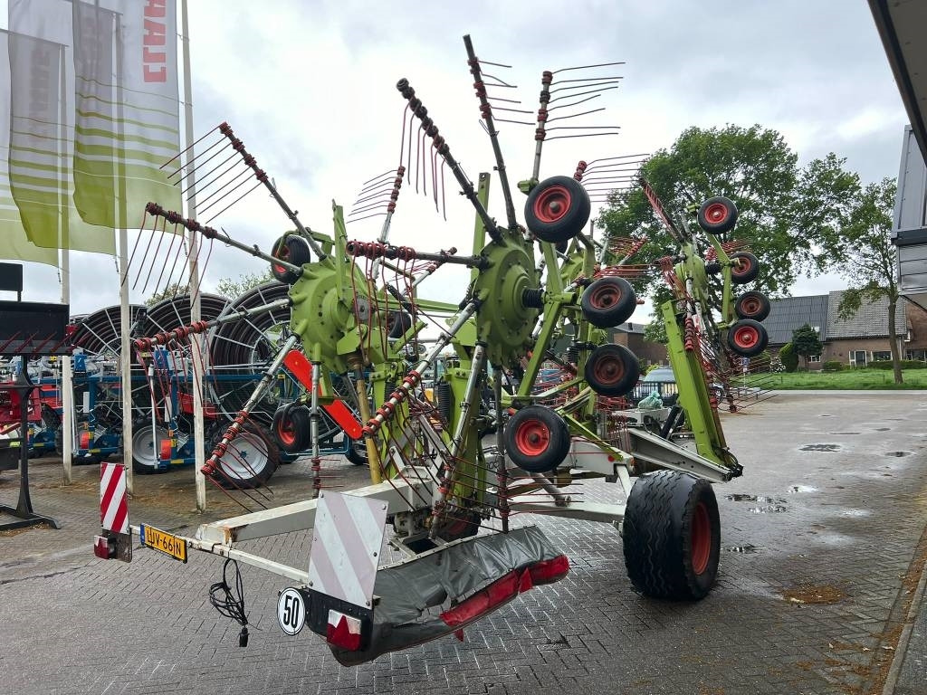 Claas Liner 3000 - Сеноворошилка: фото 4 Claas Liner 3000 - Сеноворошилка: фото 4
