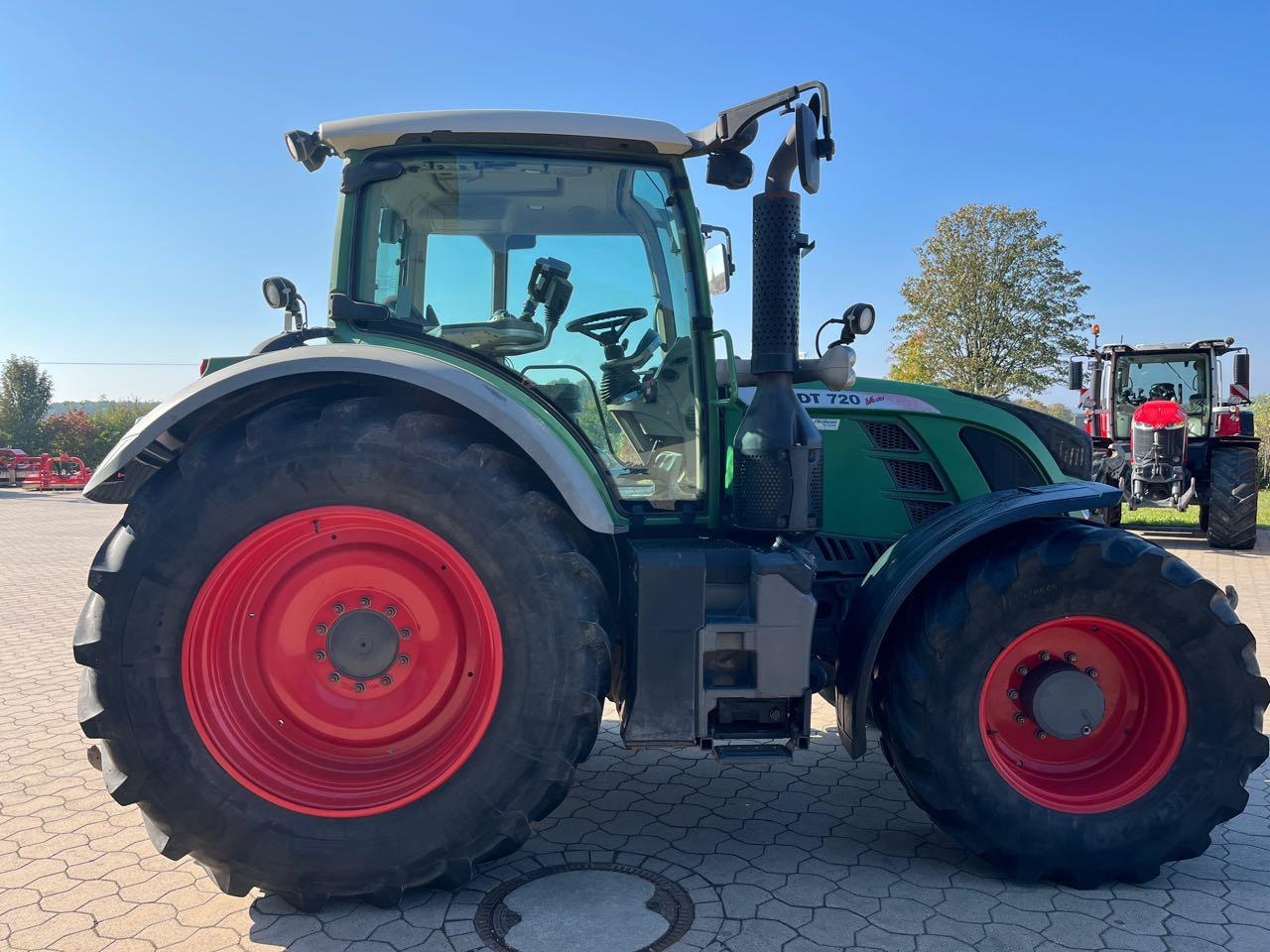 Fendt 720 Vario SCR - Трактор: фото 2 Fendt 720 Vario SCR - Трактор: фото 2
