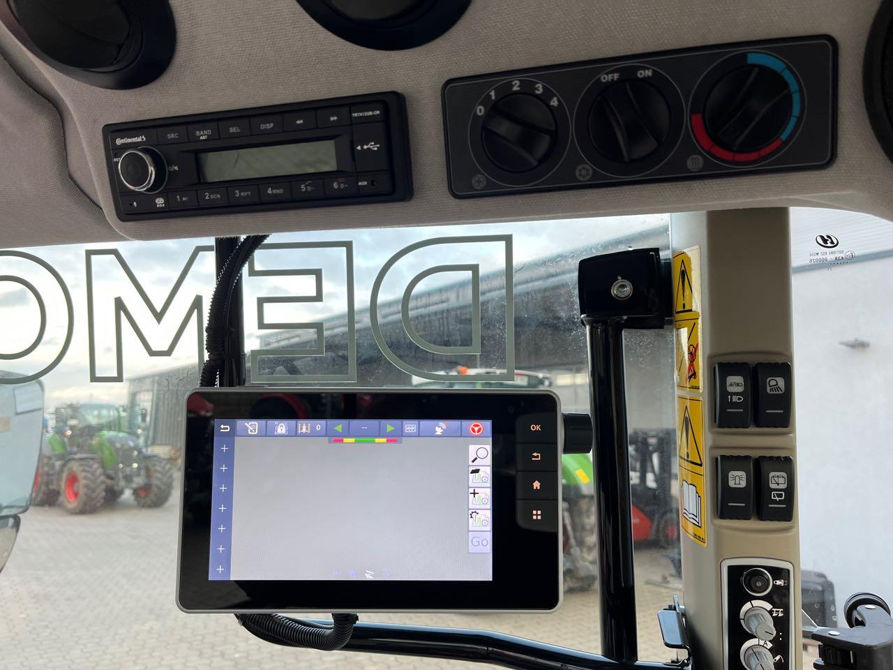 Новый Трактор Massey Ferguson 5M.115 Dyna-4 Essential: фото 9