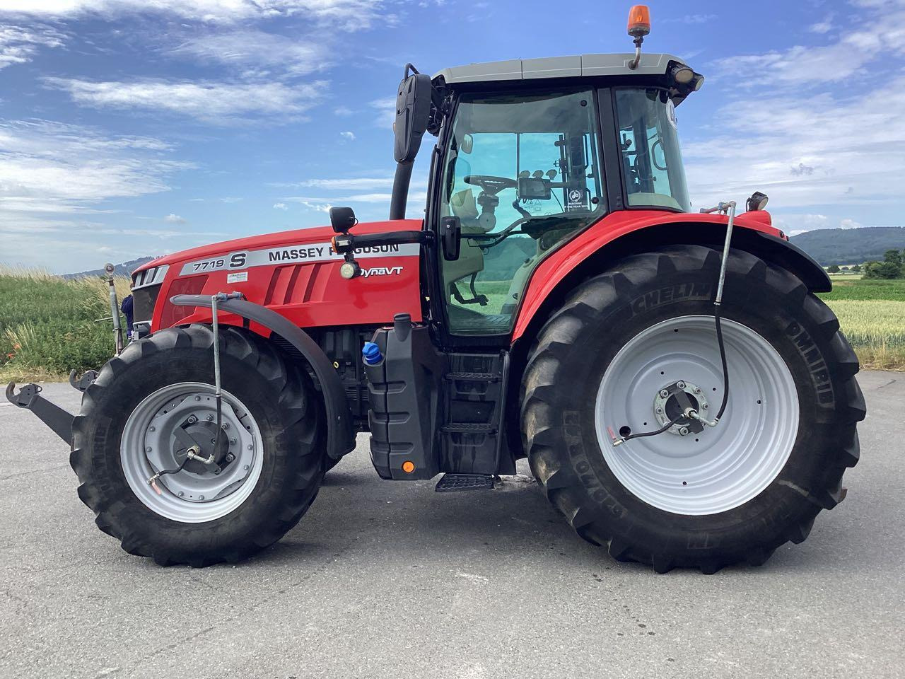 Massey Ferguson 7719 Exclusive Dyna VT - Трактор: фото 2 Massey Ferguson 7719 Exclusive Dyna VT - Трактор: фото 2