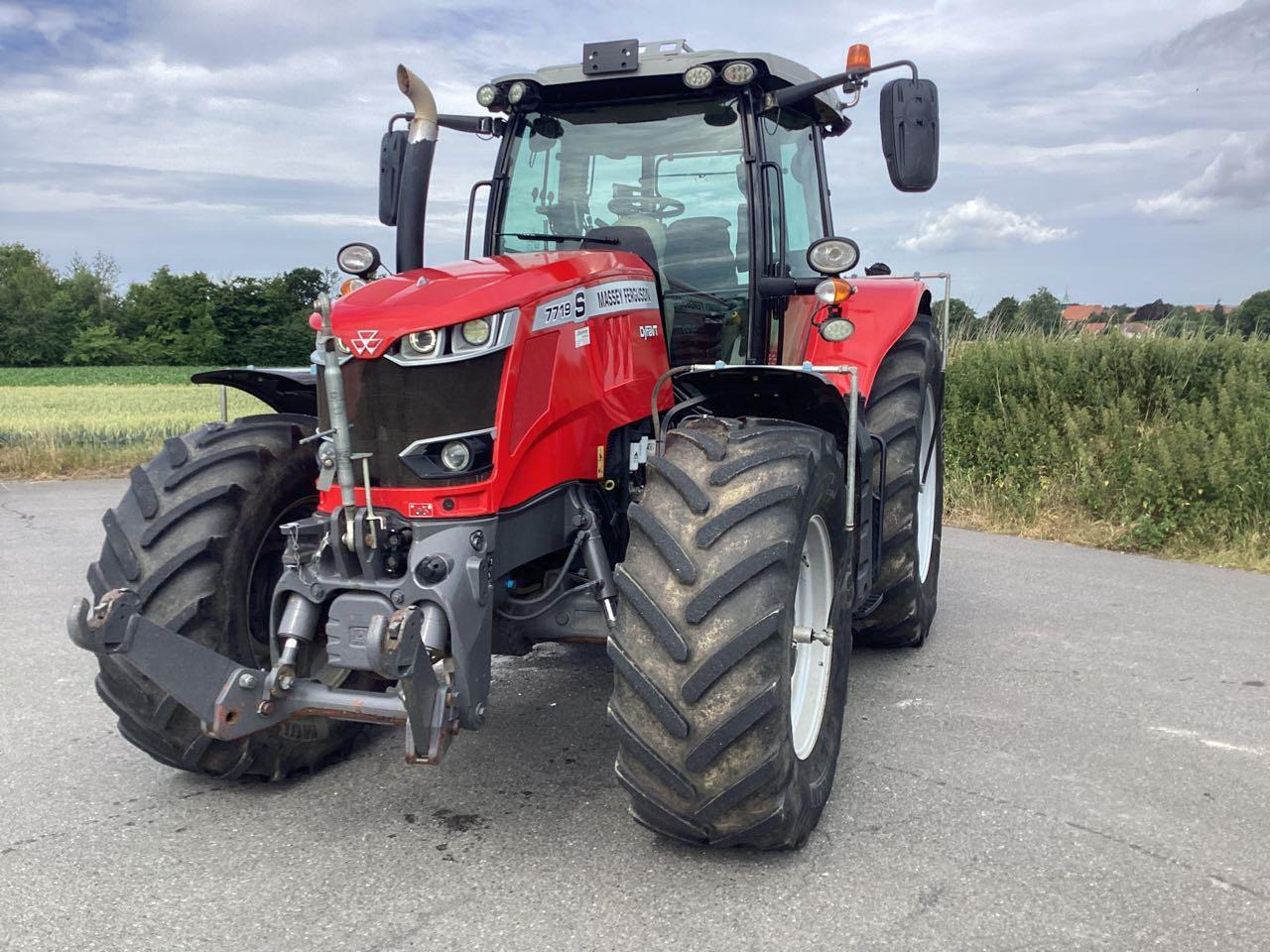 Massey Ferguson 7719 Exclusive Dyna VT - Трактор: фото 1 Massey Ferguson 7719 Exclusive Dyna VT - Трактор: фото 1