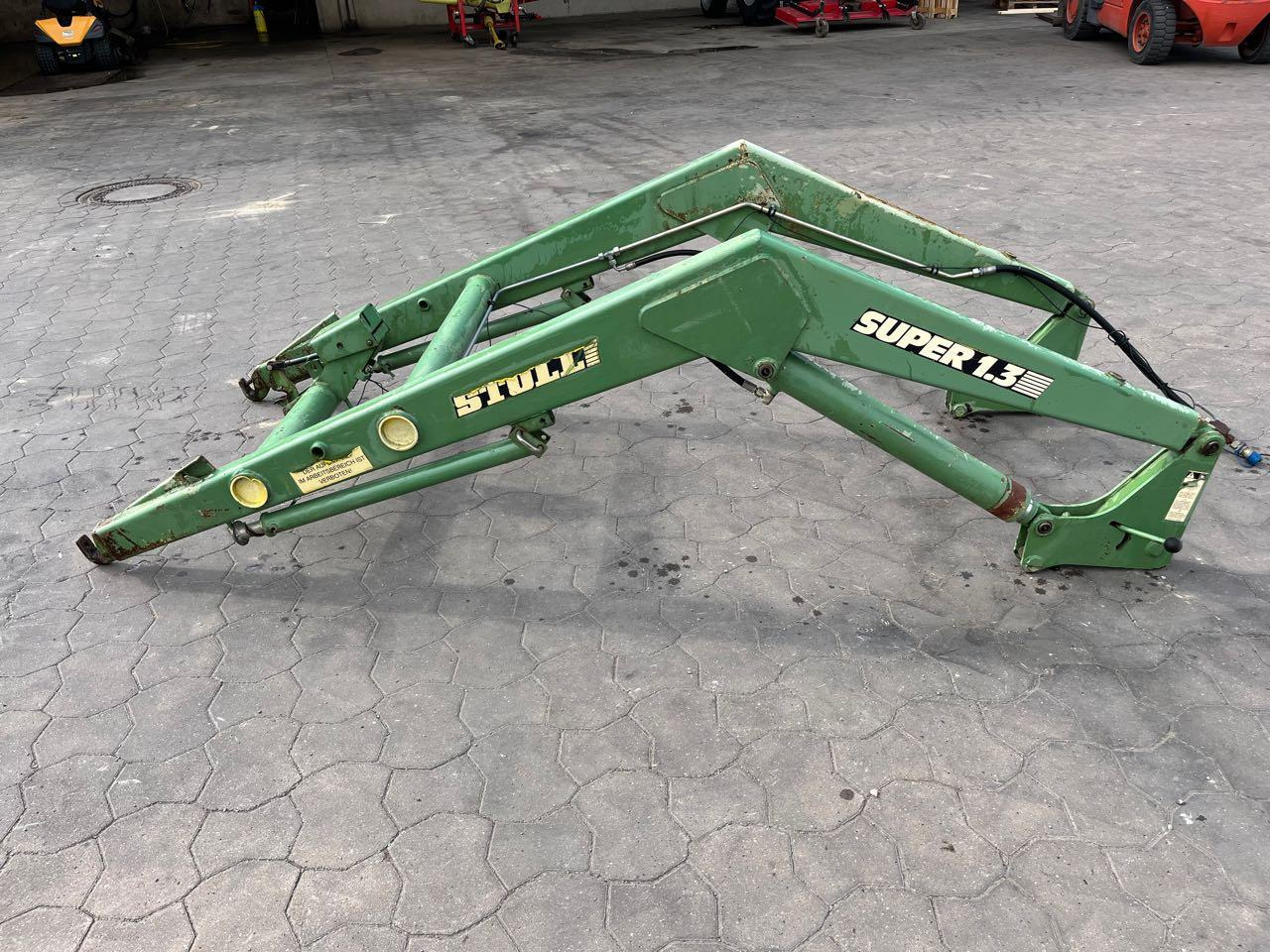 Stoll Super 1.3 - Фронтальный погрузчик для трактора: фото 1 Stoll Super 1.3 - Фронтальный погрузчик для трактора: фото 1