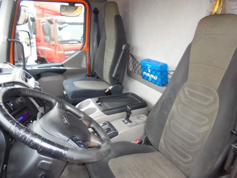 DAF LF 45 210 + 12T + Euro 5 + Dhollandia Lift - Грузовик с закрытым кузовом: фото 4 DAF LF 45 210 + 12T + Euro 5 + Dhollandia Lift - Грузовик с закрытым кузовом: фото 4