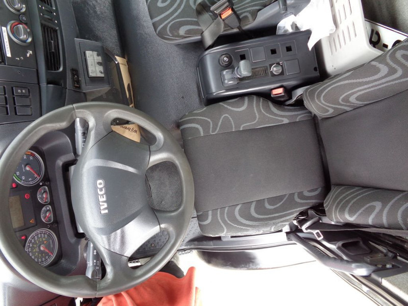 Iveco EuroCargo 80E18 + PTO + Euro 5 + blad-blad - Грузовик-шасси: фото 5 Iveco EuroCargo 80E18 + PTO + Euro 5 + blad-blad - Грузовик-шасси: фото 5