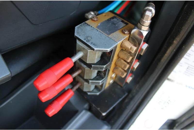 Крюковой мультилифт Iveco Eurocargo 150E18 + manual + 3p: фото 13