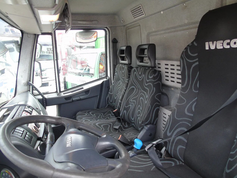 Iveco Eurocargo 190EL28 + LIFT + EURO 5 - Тентованный грузовик: фото 4 Iveco Eurocargo 190EL28 + LIFT + EURO 5 - Тентованный грузовик: фото 4