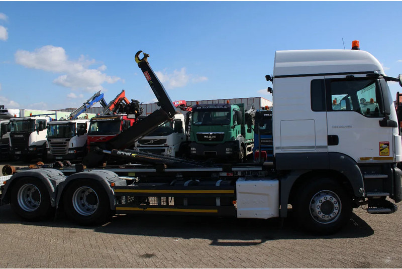 MAN TGS 28.460 + 6X2 + HOOKSYSTEM 20TONS + EURO 6 - Крюковой мультилифт: фото 5 MAN TGS 28.460 + 6X2 + HOOKSYSTEM 20TONS + EURO 6 - Крюковой мультилифт: фото 5