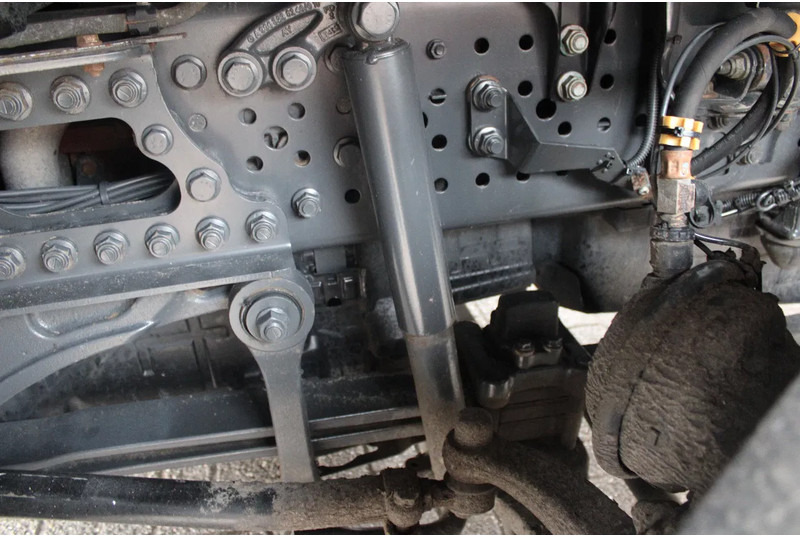 Грузовик с закрытым кузовом Mercedes-Benz Antos 360 + euro 6 + lift: фото 15