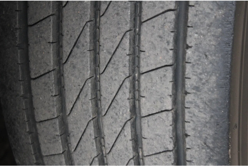 Грузовик с закрытым кузовом Mercedes-Benz Antos 360 + euro 6 + lift: фото 14