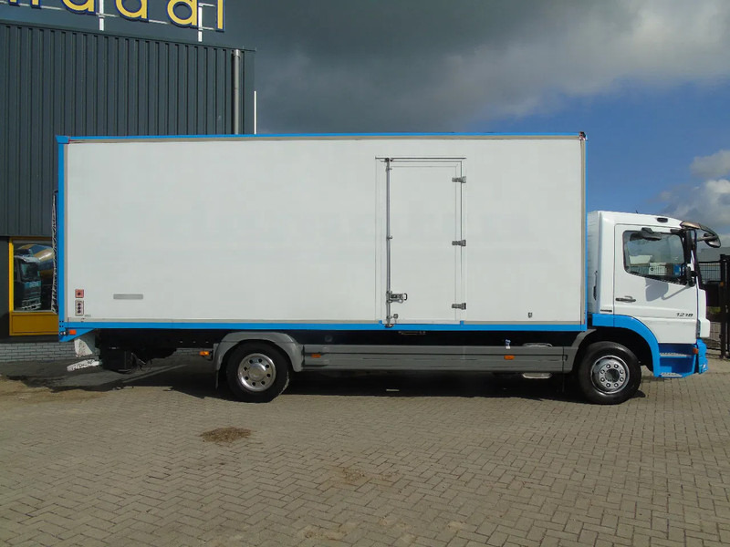 Mercedes-Benz Atego 1218 + euro 5 + lift - Грузовик с закрытым кузовом: фото 5 Mercedes-Benz Atego 1218 + euro 5 + lift - Грузовик с закрытым кузовом: фото 5