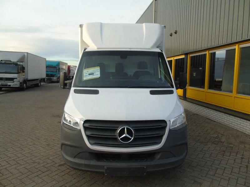 Mercedes-Benz Sprinter 314 + lift - Фургон с закрытым кузовом: фото 2 Mercedes-Benz Sprinter 314 + lift - Фургон с закрытым кузовом: фото 2
