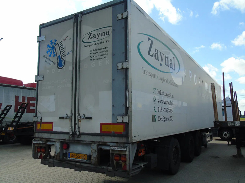 Pacton 3x SAF + carrier vector 1800 + lift - Полуприцеп-рефрижератор: фото 4 Pacton 3x SAF + carrier vector 1800 + lift - Полуприцеп-рефрижератор: фото 4