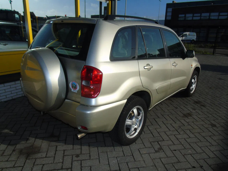 Toyota RAV4 + 4X4 + AUTOMAT + PETROL - Внедорожник: фото 4 Toyota RAV4 + 4X4 + AUTOMAT + PETROL - Внедорожник: фото 4