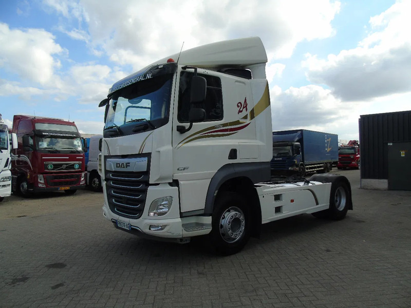 DAF CF 480 + EURO 6 + RETARDER + 2x IN STOCK - Тягач: фото 2 DAF CF 480 + EURO 6 + RETARDER + 2x IN STOCK - Тягач: фото 2