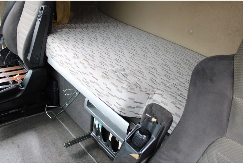 Тягач DAF XF 105.460 + SSC + EURO 5 + RETARDER: фото 6