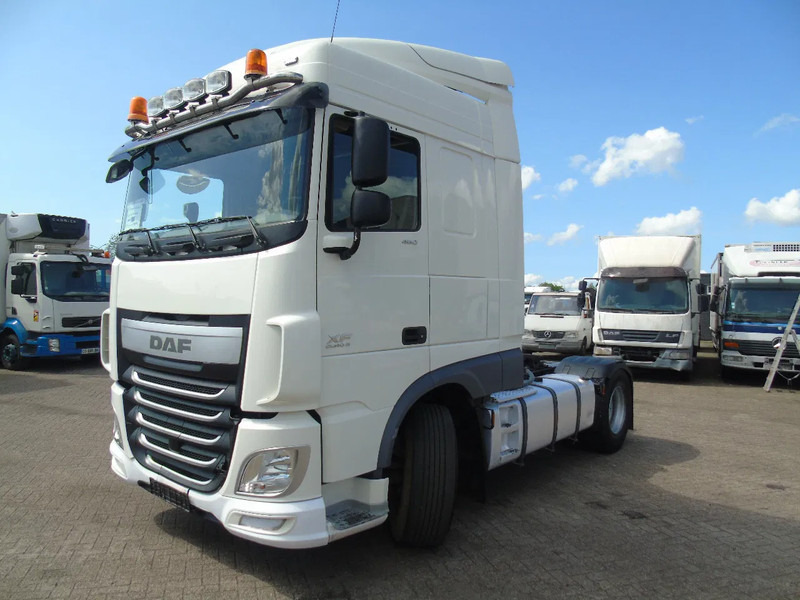 DAF XF 460 + 302KM + PTO + EURO 6 - Тягач: фото 2 DAF XF 460 + 302KM + PTO + EURO 6 - Тягач: фото 2