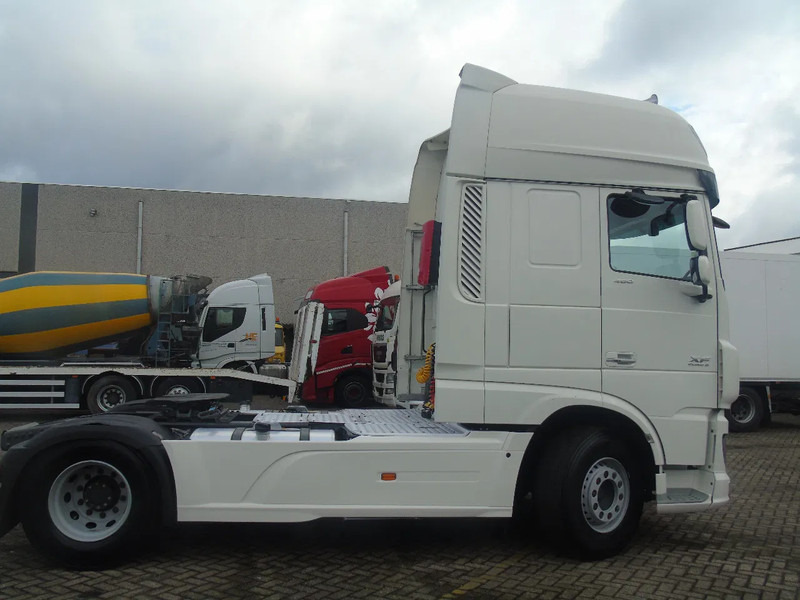 DAF XF 460 + EURO 6 + SSC - Тягач: фото 4 DAF XF 460 + EURO 6 + SSC - Тягач: фото 4