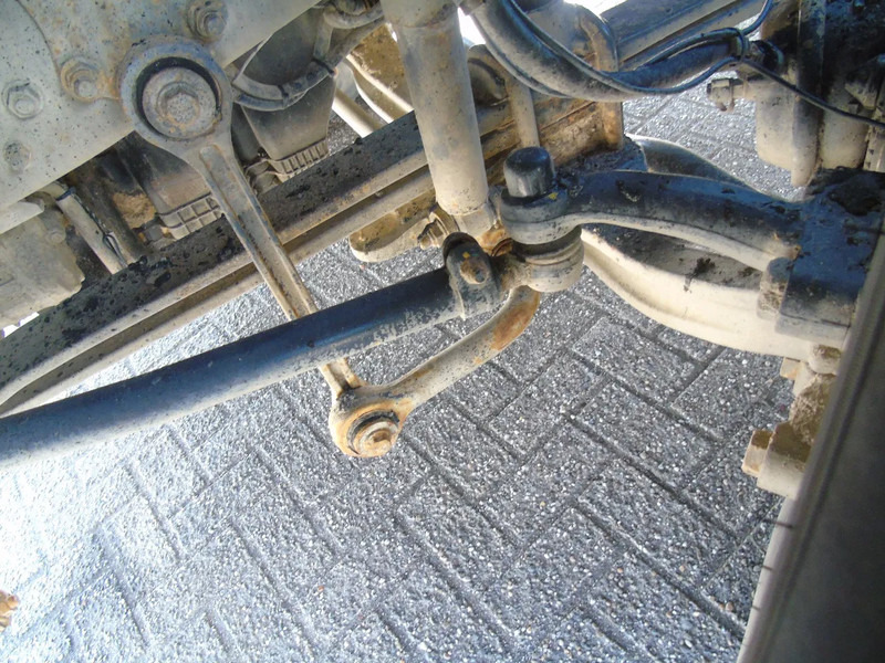 Тягач Mercedes-Benz Actros 1846 + RETARDER + EURO 5 + MP3 + 2 PEDALS + PTO: фото 15