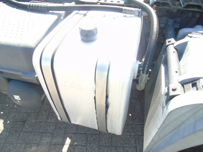 Тягач Mercedes-Benz Actros 1846 + RETARDER + EURO 5 + MP3 + 2 PEDALS + PTO: фото 16