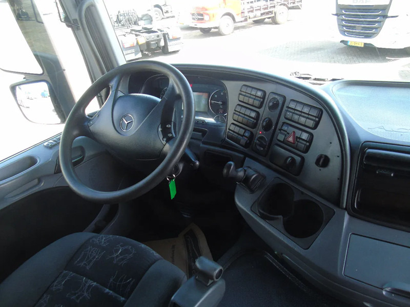 Тягач Mercedes-Benz Actros 1846 + RETARDER + EURO 5 + MP3 + 2 PEDALS + PTO: фото 10